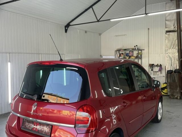 Красный Рено Модус, объемом двигателя 1.5 л и пробегом 138 тыс. км за 5200 $, фото 12 на Automoto.ua