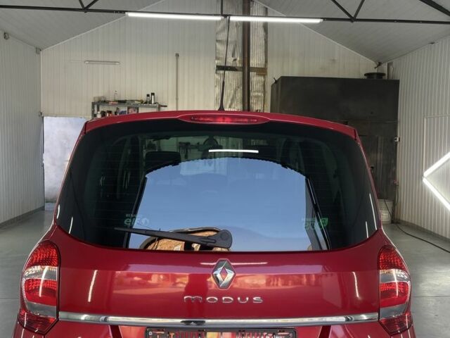 Красный Рено Модус, объемом двигателя 1.5 л и пробегом 138 тыс. км за 5200 $, фото 10 на Automoto.ua
