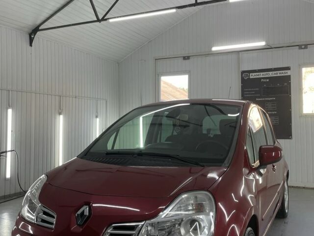 Красный Рено Модус, объемом двигателя 1.5 л и пробегом 138 тыс. км за 5200 $, фото 7 на Automoto.ua