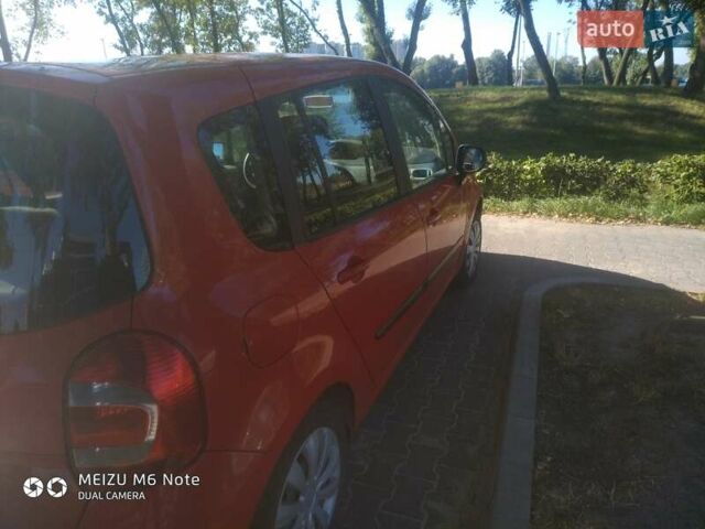 Красный Рено Модус, объемом двигателя 1.5 л и пробегом 195 тыс. км за 6100 $, фото 5 на Automoto.ua