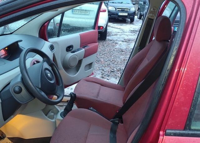 Красный Рено Модус, объемом двигателя 1.1 л и пробегом 219 тыс. км за 3555 $, фото 17 на Automoto.ua