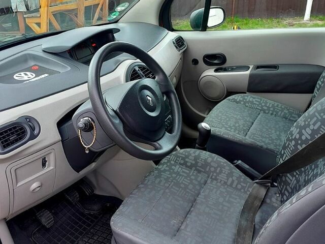 Рено Модус 2006 у Житомирі на Automoto.ua Червоний Рено Модус, об'ємом двигуна 1.1 л та пробігом 118 тис. км за 4549 $, фото 3 на Automoto.ua