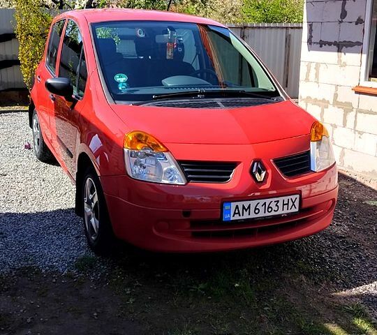 Рено Модус 2006 у Житомирі на Automoto.ua Червоний Рено Модус, об'ємом двигуна 1.1 л та пробігом 118 тис. км за 4549 $, фото 7 на Automoto.ua