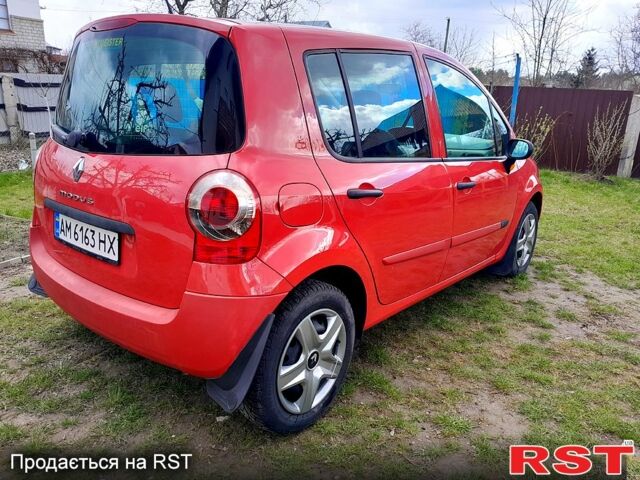 Красный Рено Модус, объемом двигателя 1.1 л и пробегом 118 тыс. км за 4549 $, фото 1 на Automoto.ua