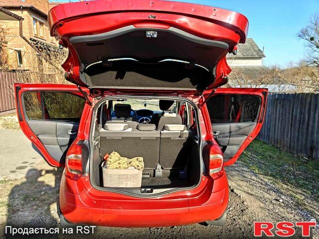Красный Рено Модус, объемом двигателя 1.1 л и пробегом 159 тыс. км за 5800 $, фото 11 на Automoto.ua