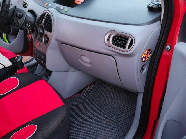 Червоний Рено Модус, об'ємом двигуна 1.1 л та пробігом 165 тис. км за 4200 $, фото 12 на Automoto.ua