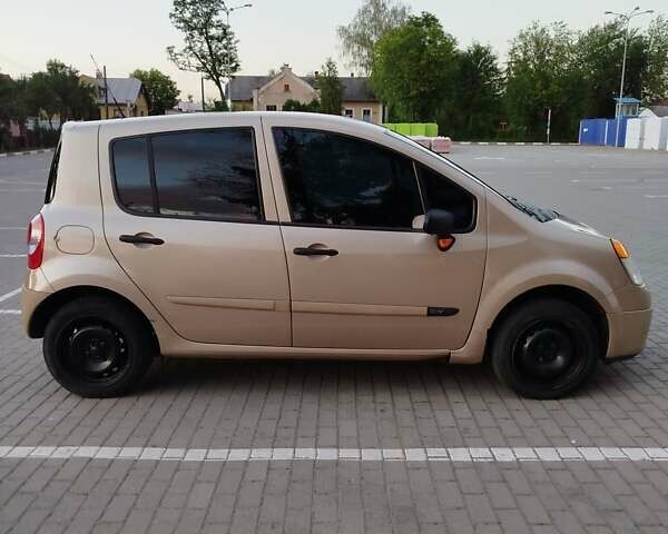 Рено Модус, объемом двигателя 1.2 л и пробегом 190 тыс. км за 4000 $, фото 4 на Automoto.ua