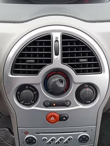 Рено Модус, об'ємом двигуна 1.6 л та пробігом 149 тис. км за 932 $, фото 11 на Automoto.ua