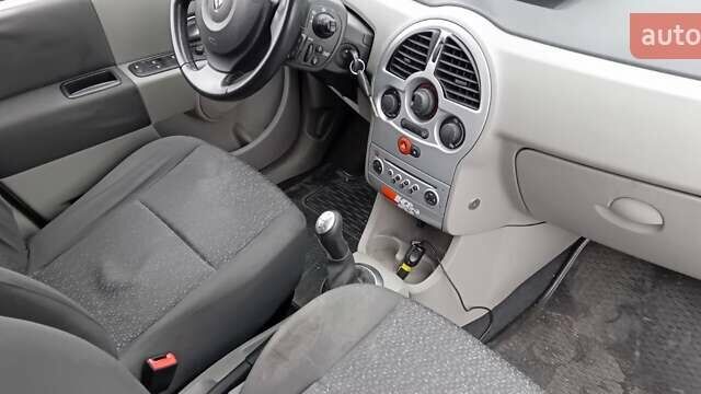 Рено Модус, об'ємом двигуна 1.6 л та пробігом 149 тис. км за 932 $, фото 6 на Automoto.ua