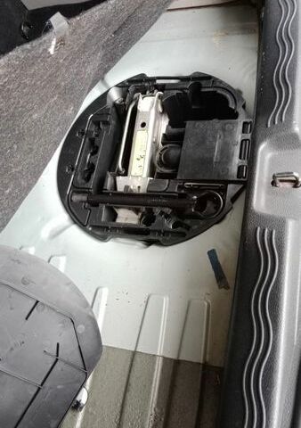 Рено Модус, объемом двигателя 1.2 л и пробегом 65 тыс. км за 3800 $, фото 8 на Automoto.ua