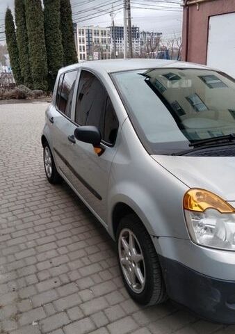 Рено Модус, объемом двигателя 1.2 л и пробегом 65 тыс. км за 3800 $, фото 3 на Automoto.ua