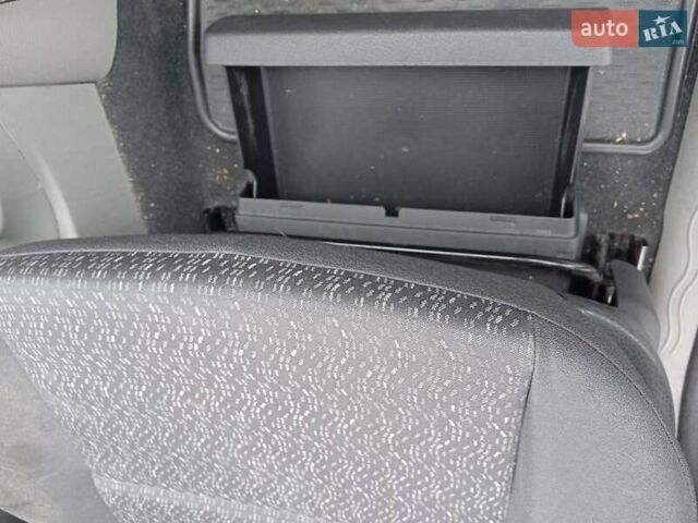 Рено Модус, об'ємом двигуна 1.6 л та пробігом 149 тис. км за 932 $, фото 12 на Automoto.ua