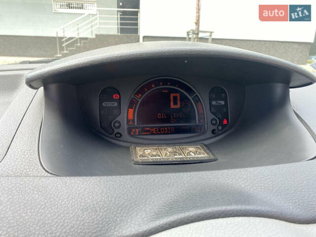 Рено Модус, объемом двигателя 1.1 л и пробегом 223 тыс. км за 5000 $, фото 9 на Automoto.ua
