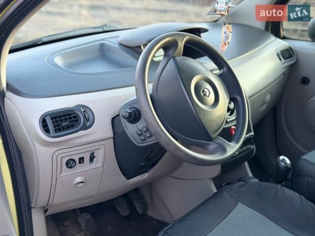 Жовтий Рено Модус, об'ємом двигуна 1.1 л та пробігом 216 тис. км за 4400 $, фото 6 на Automoto.ua