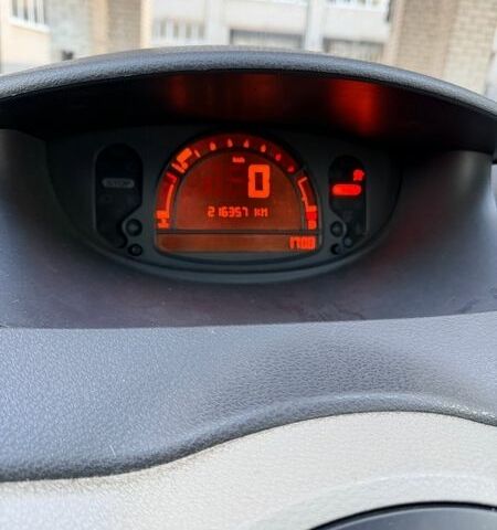 Желтый Рено Модус, объемом двигателя 1.1 л и пробегом 216 тыс. км за 4500 $, фото 21 на Automoto.ua