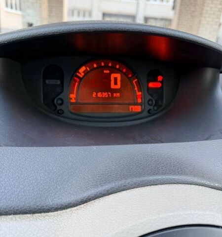 Жовтий Рено Модус, об'ємом двигуна 1.15 л та пробігом 216 тис. км за 3999 $, фото 12 на Automoto.ua