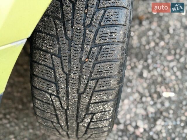 Желтый Рено Модус, объемом двигателя 1.15 л и пробегом 216 тыс. км за 4200 $, фото 8 на Automoto.ua