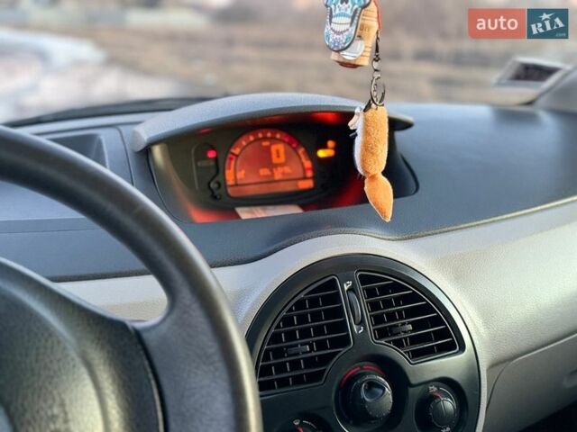 Жовтий Рено Модус, об'ємом двигуна 1.1 л та пробігом 216 тис. км за 4400 $, фото 1 на Automoto.ua