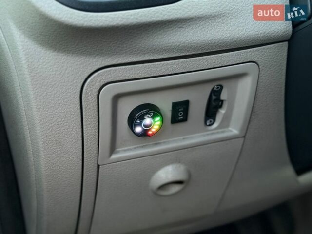 Жовтий Рено Модус, об'ємом двигуна 1.1 л та пробігом 216 тис. км за 4400 $, фото 5 на Automoto.ua