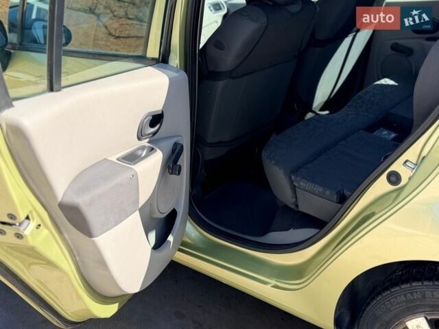 Желтый Рено Модус, объемом двигателя 1.1 л и пробегом 216 тыс. км за 4900 $, фото 22 на Automoto.ua
