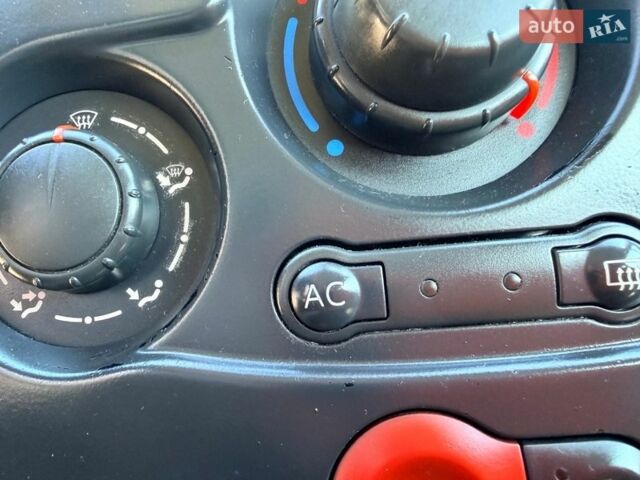 Желтый Рено Модус, объемом двигателя 1.1 л и пробегом 216 тыс. км за 4900 $, фото 16 на Automoto.ua