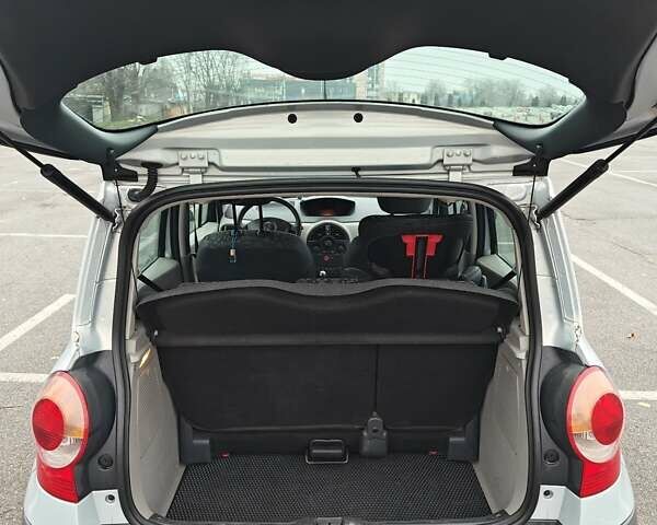 Серый Рено Модус, объемом двигателя 1.39 л и пробегом 160 тыс. км за 4500 $, фото 8 на Automoto.ua