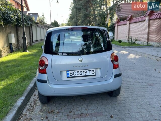 Серый Рено Модус, объемом двигателя 1.15 л и пробегом 242 тыс. км за 3900 $, фото 3 на Automoto.ua