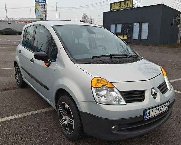 Серый Рено Модус, объемом двигателя 1.39 л и пробегом 160 тыс. км за 4500 $, фото 2 на Automoto.ua