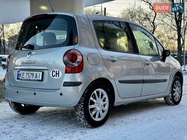 Сірий Рено Модус, об'ємом двигуна 1.6 л та пробігом 150 тис. км за 5500 $, фото 8 на Automoto.ua