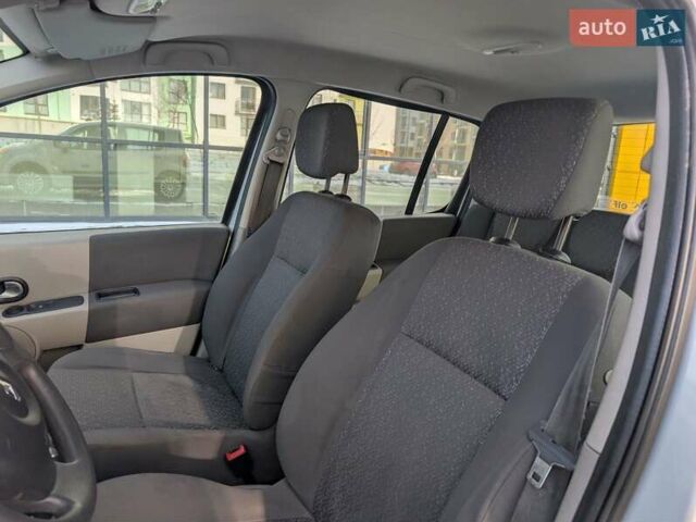 Сірий Рено Модус, об'ємом двигуна 1.2 л та пробігом 190 тис. км за 3550 $, фото 17 на Automoto.ua