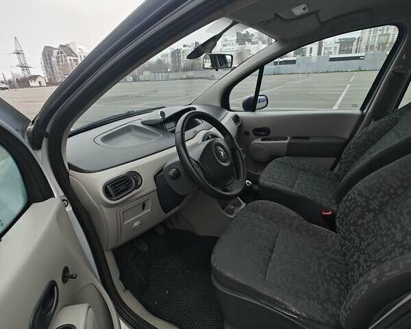 Серый Рено Модус, объемом двигателя 1.39 л и пробегом 160 тыс. км за 4500 $, фото 11 на Automoto.ua