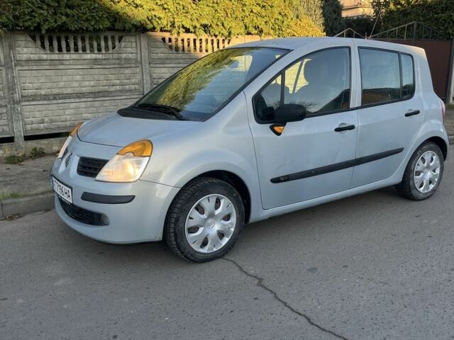 Серый Рено Модус, объемом двигателя 1.1 л и пробегом 96 тыс. км за 4700 $, фото 2 на Automoto.ua
