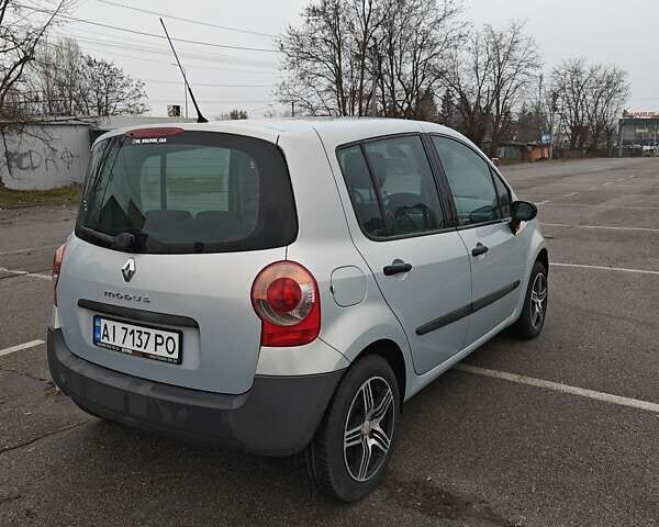 Серый Рено Модус, объемом двигателя 1.39 л и пробегом 160 тыс. км за 4500 $, фото 4 на Automoto.ua