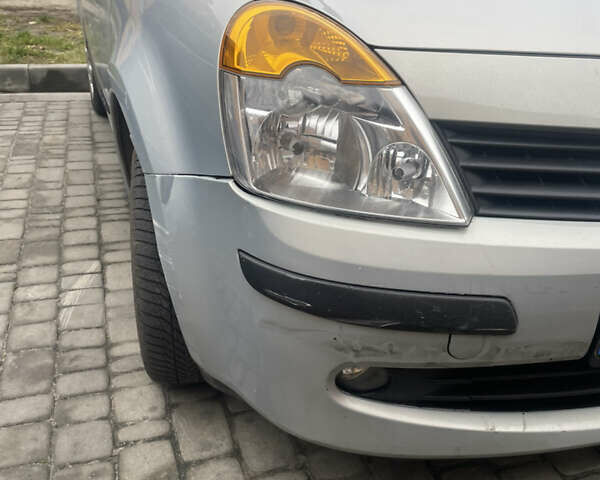 Серый Рено Модус, объемом двигателя 1.6 л и пробегом 240 тыс. км за 4000 $, фото 4 на Automoto.ua