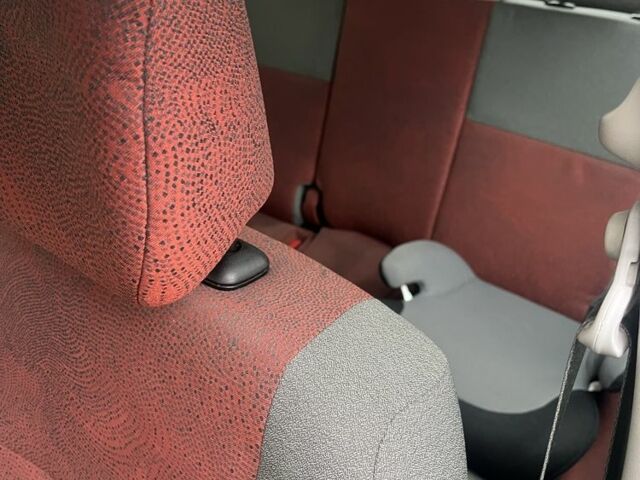 Серый Рено Модус, объемом двигателя 1.1 л и пробегом 96 тыс. км за 4700 $, фото 5 на Automoto.ua