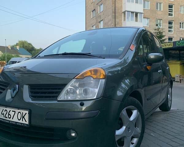 Серый Рено Модус, объемом двигателя 1.6 л и пробегом 164 тыс. км за 5500 $, фото 2 на Automoto.ua