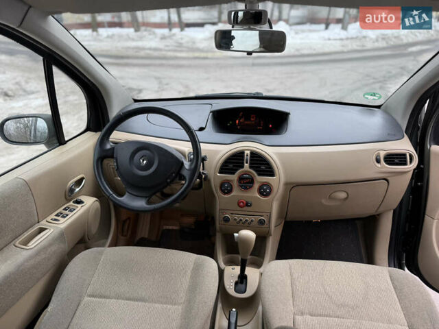 Серый Рено Модус, объемом двигателя 1.6 л и пробегом 170 тыс. км за 4650 $, фото 11 на Automoto.ua