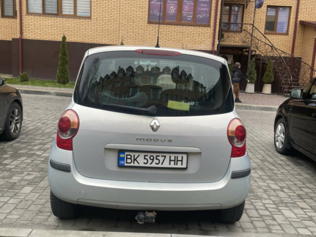 Сірий Рено Модус, об'ємом двигуна 1.6 л та пробігом 240 тис. км за 3800 $, фото 2 на Automoto.ua