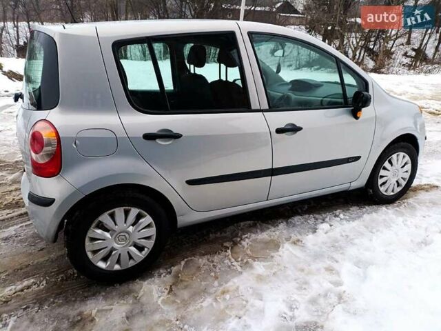 Серый Рено Модус, объемом двигателя 1.1 л и пробегом 130 тыс. км за 3450 $, фото 4 на Automoto.ua