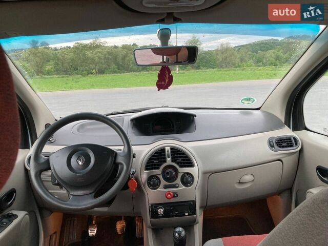 Серый Рено Модус, объемом двигателя 1.15 л и пробегом 250 тыс. км за 2999 $, фото 10 на Automoto.ua
