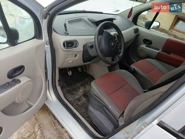 Серый Рено Модус, объемом двигателя 1.1 л и пробегом 130 тыс. км за 3450 $, фото 5 на Automoto.ua