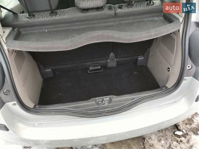 Сірий Рено Модус, об'ємом двигуна 1.2 л та пробігом 200 тис. км за 4300 $, фото 12 на Automoto.ua