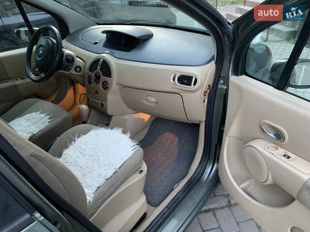 Серый Рено Модус, объемом двигателя 1.6 л и пробегом 164 тыс. км за 5500 $, фото 6 на Automoto.ua