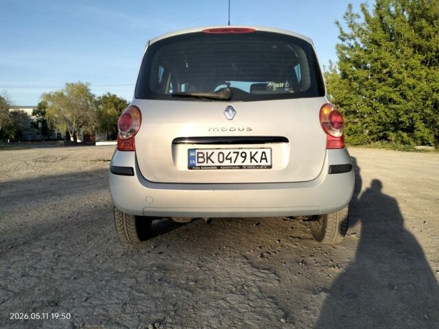 Сірий Рено Модус, об'ємом двигуна 1.1 л та пробігом 200 тис. км за 3800 $, фото 11 на Automoto.ua