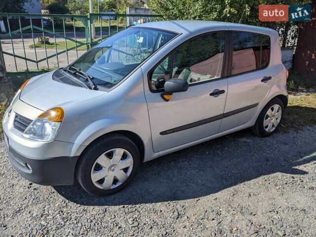 Серый Рено Модус, объемом двигателя 1.1 л и пробегом 170 тыс. км за 3800 $, фото 9 на Automoto.ua