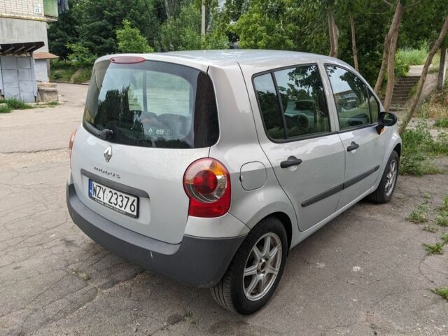 Сірий Рено Модус, об'ємом двигуна 1.5 л та пробігом 200 тис. км за 2300 $, фото 2 на Automoto.ua