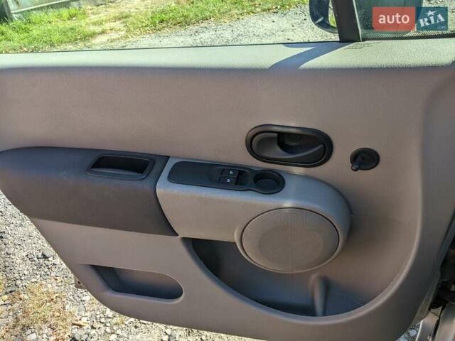 Серый Рено Модус, объемом двигателя 1.1 л и пробегом 170 тыс. км за 3800 $, фото 20 на Automoto.ua