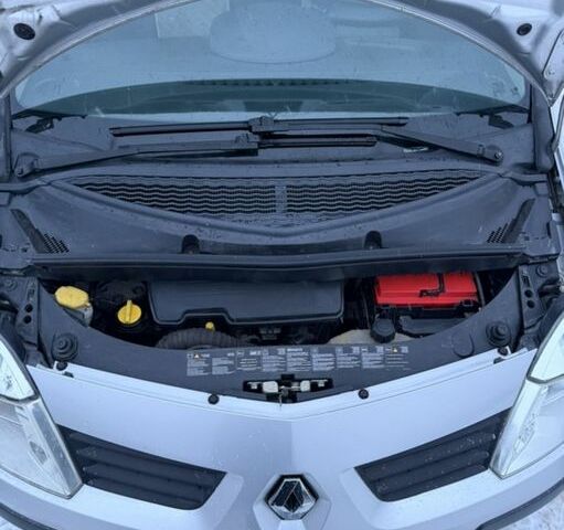 Серый Рено Модус, объемом двигателя 1.2 л и пробегом 210 тыс. км за 4199 $, фото 8 на Automoto.ua