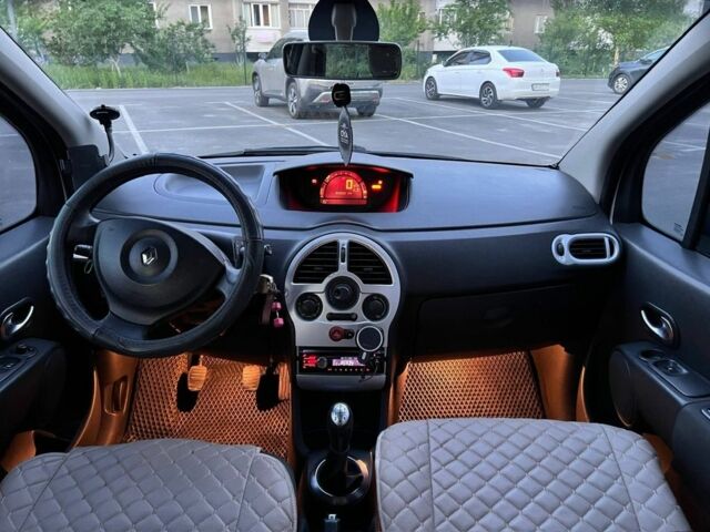 Сірий Рено Модус, об'ємом двигуна 1.1 л та пробігом 210 тис. км за 3699 $, фото 16 на Automoto.ua