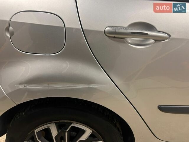 Серый Рено Модус, объемом двигателя 1.2 л и пробегом 260 тыс. км за 4300 $, фото 9 на Automoto.ua